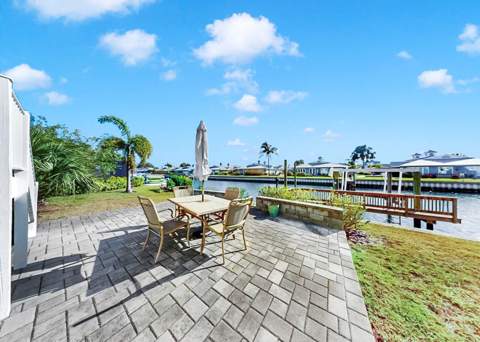 916 Spindle Palm Way, Apollo Beach FL - photo 22 of 41