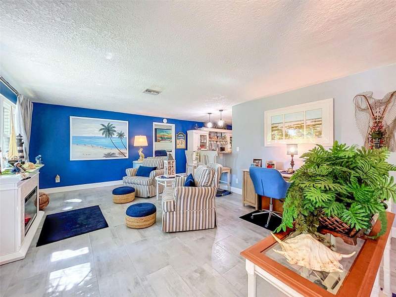 3 bedroom Single Family Residence at 990 Lexington Dr, Highland Estates, Dunedin — photo 3