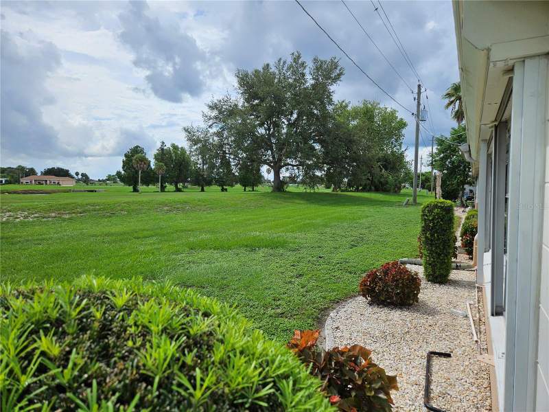 2 bedroom Single Family Residence at 1505 N Pebble Beach Boulevard, Del Webbs Sun City Florida Un, Sun City Center — photo 4