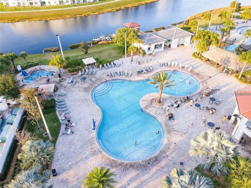 5 bedroom Townhouse at 2961 Simile Street, Storey Lake Ph 1B-2A, Kissimmee — photo 5