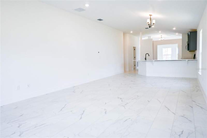 4 bedroom Single Family Residence at 3135 NE 45th Avenue, Oak Hill Plantation Ph 2B Re-P, Ocala — photo 5