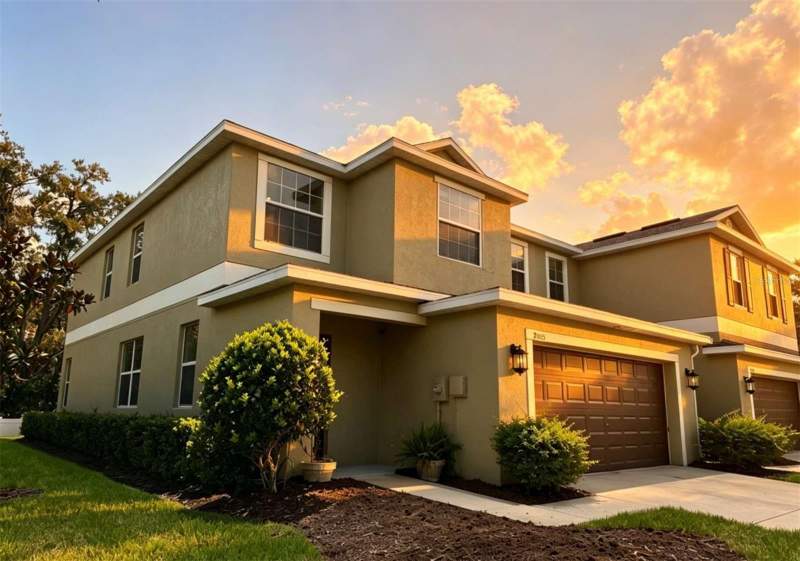 4 bedroom Townhouse at 8505 Broken Willow Court, Hammocks, Tampa — photo 2