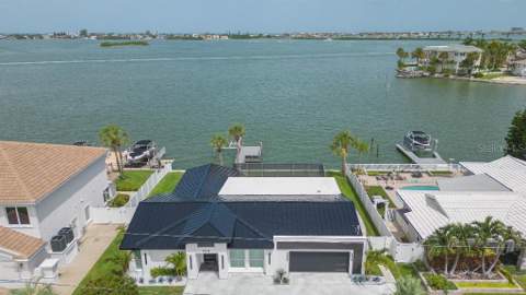 306 Buttonwood Lane, Largo FL - photo 16 of 45