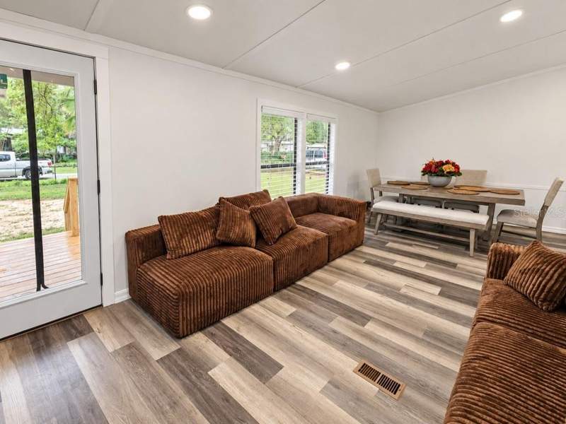3 bedroom Manufactured Home at 6942 SW 86th Street, Deer Crk, Ocala — photo 4