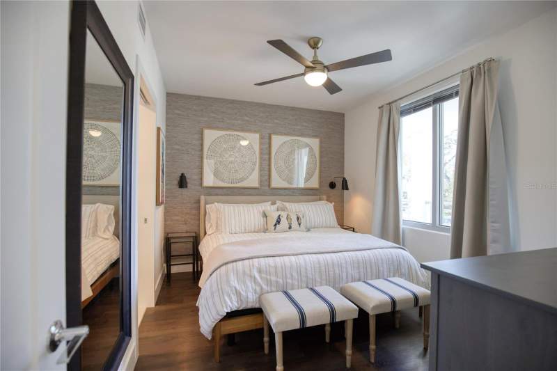 1 bedroom Condominium at 1703 N Tamiami Trail #203, The Strand Of Sarasota, Sarasota — photo 4