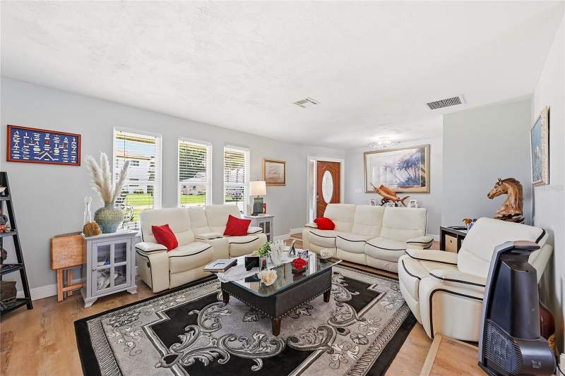 4 bedroom Single Family Residence at 7219 Reymoor Drive, Untd Flr Fruit Cos 1st, North Fort Myers — photo 3