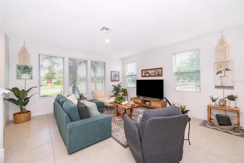 3 bedroom Townhouse at 2929 Voyager Avenue, Weslyn Park Ph 1, St Cloud — photo 5