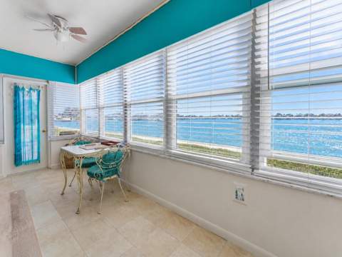 5020 Brittany Drive #118, St Petersburg FL - photo 9 of 30
