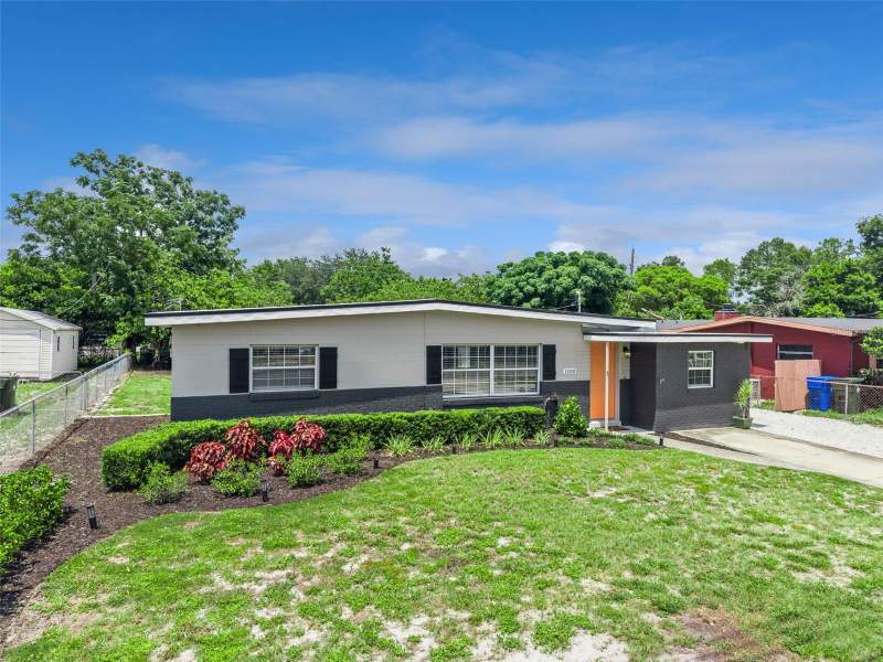 1100 WURST ROAD home for sale in Peach Lake Manor
