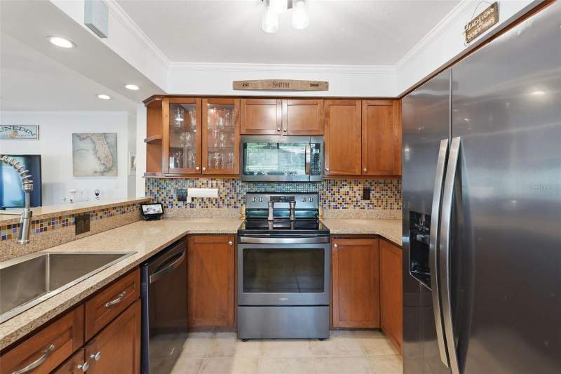 3 bedroom Single Family Residence at 961 Lexington Drive, Highland Estates, Dunedin — photo 4