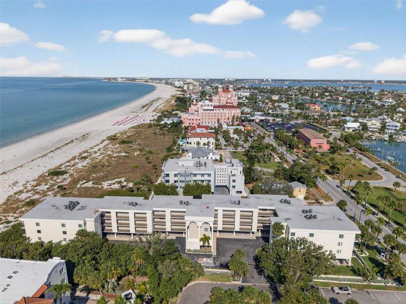 Marina Bay Of St Petersburg Beach