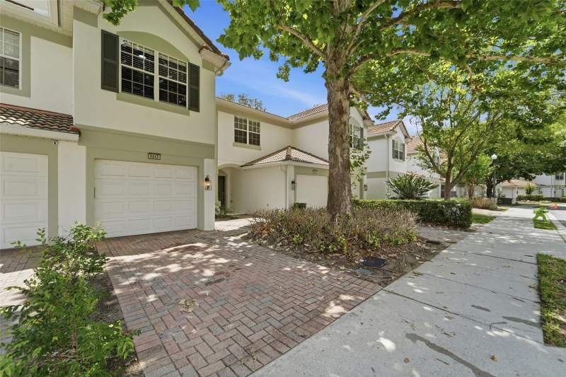 3 bedroom Townhouse at 6843 SPERONE STREET, VISTAS/PHILLIPS COMMONS, ORLANDO — photo 3