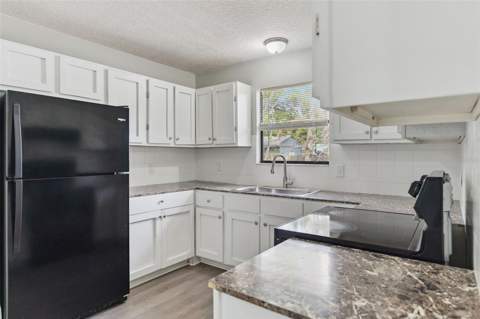 202 S Boston Avenue, Deland FL - photo 9 of 42