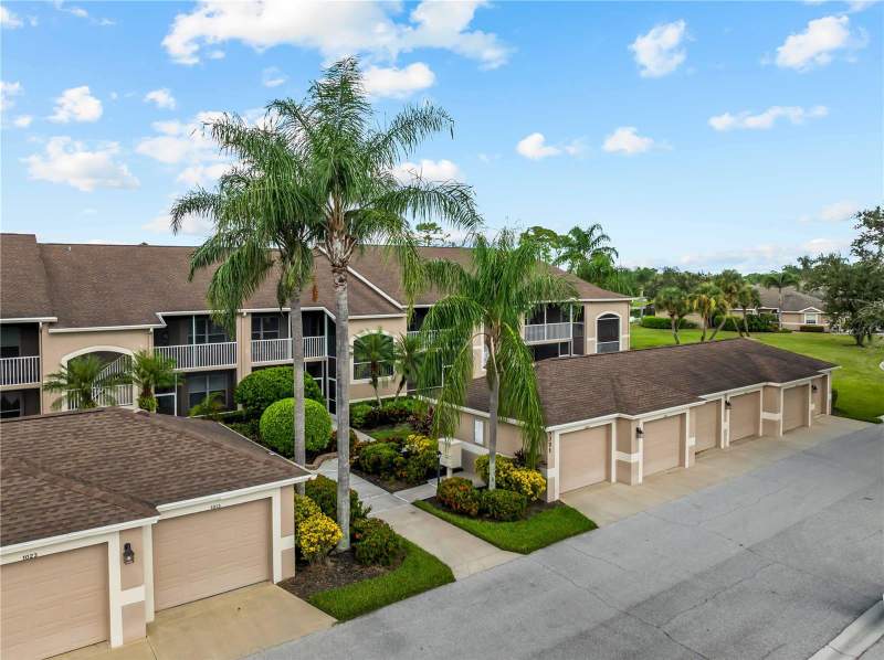 2 bedroom Condominium at 5301 Mahogany Run Avenue ##1024, Veranda 3 At Heritage Oaks, Sarasota — photo 2