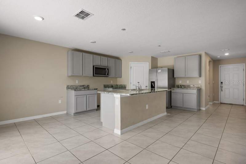 4 bedroom Single Family Residence at 5280 Fiddle Fig Avenue, Berry Bay Sub, Wimauma — photo 4