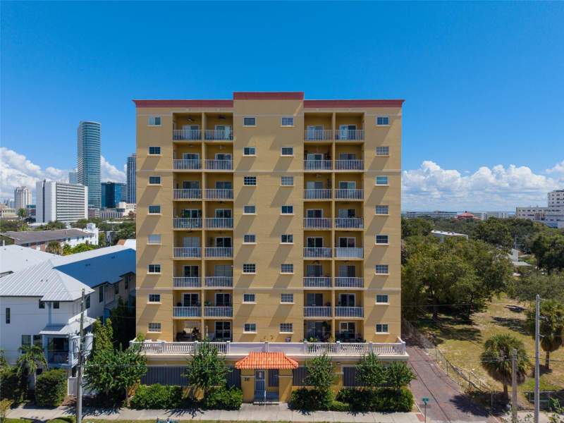2 bedroom Condominium at 316 8th Street #703, Casablanca Towers Condo, St Petersburg — photo 2
