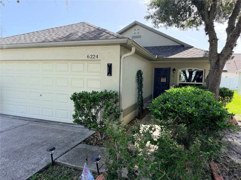 3 bedroom Single Family Residence at 6224 Tabogi Trail, Chapel Pines Ph 1A, Wesley Chapel — photo 2