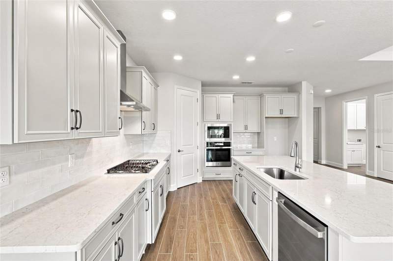 4 bedroom Single Family Residence at 3795 WOLVES CREEK PLACE, WILLOW RUN, APOPKA — photo 5