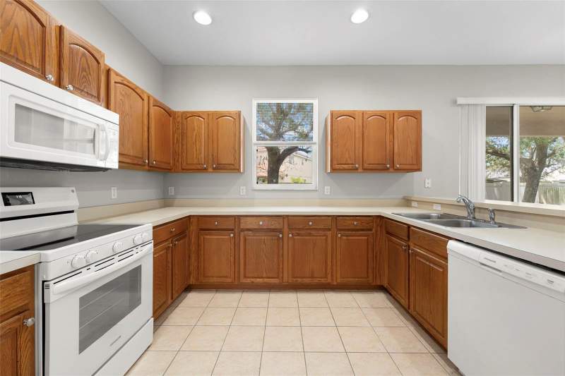 5 bedroom Single Family Residence at 10215 Cypress Knee Circle, Cypress Bend, Orlando — photo 2