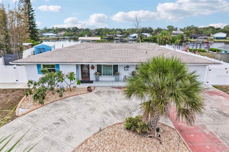 806 BLUE HERON BOULEVARD home for sale in Point Heron