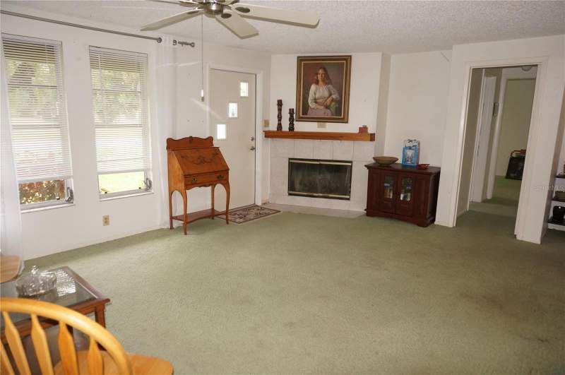 3 bedroom Single Family Residence at 2274 Lakeshore Circle, Port Charlotte Sec 018, Port Charlotte — photo 5