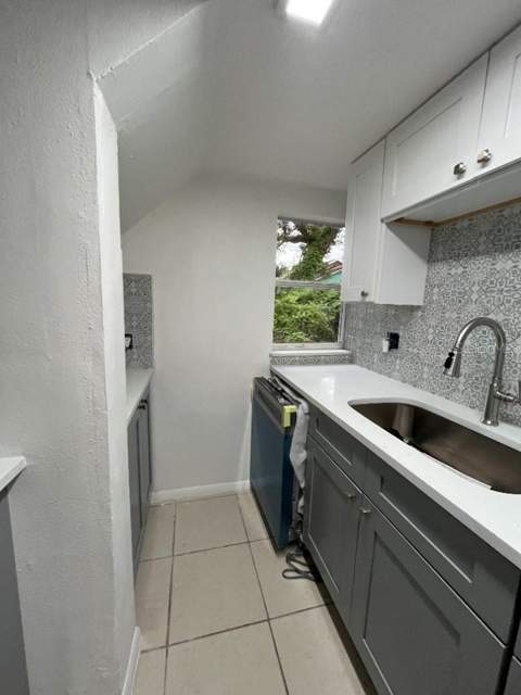 915 Seminole Street, Clearwater FL - photo 6 of 6