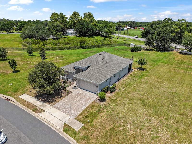 2 bedroom Single Family Residence at 8113 Bridgeport Bay Circle, Mount Dora Lakes Of Mount Dora Ph 02, Mount Dora — photo 2