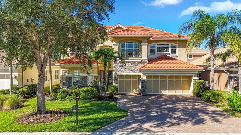 5 bedroom Single Family Residence at 8134 Santa Rosa Court, Sonoma Ph I, Sarasota — photo 1
