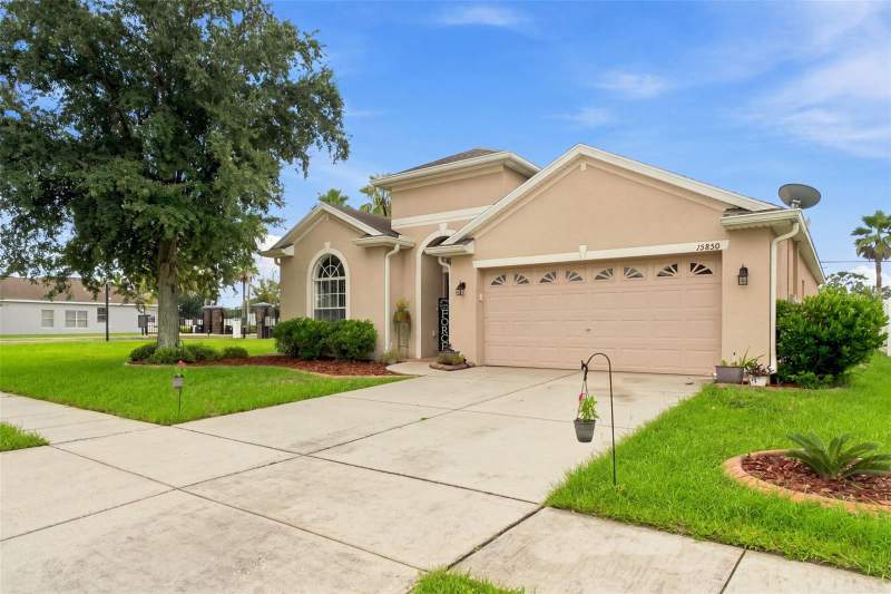 4 bedroom Single Family Residence at 15850 Durango Circle, Silver Ridge, Brooksville — photo 2