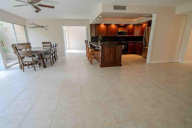 3 bedroom Condominium at 225 Country Club Drive #D142, Penthouse Greens, Largo — photo 3