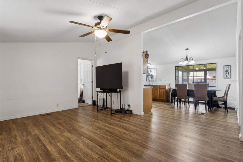 3 bedroom Manufactured Home at 6595 SE 139th Street, High Hopes Mobile Homes, Summerfield — photo 5