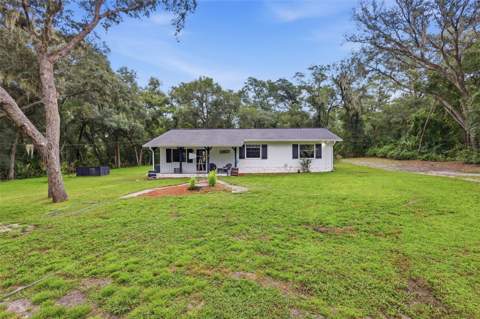 1095 S Ridgewood Avenue, Deland FL - photo 6 of 32