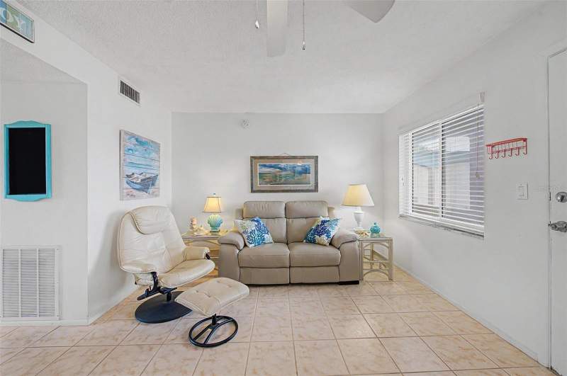 1 bedroom Condominium at 2110 GULF BOULEVARD #9, SEA TREAT CONDO, INDIAN ROCKS BEACH — photo 5