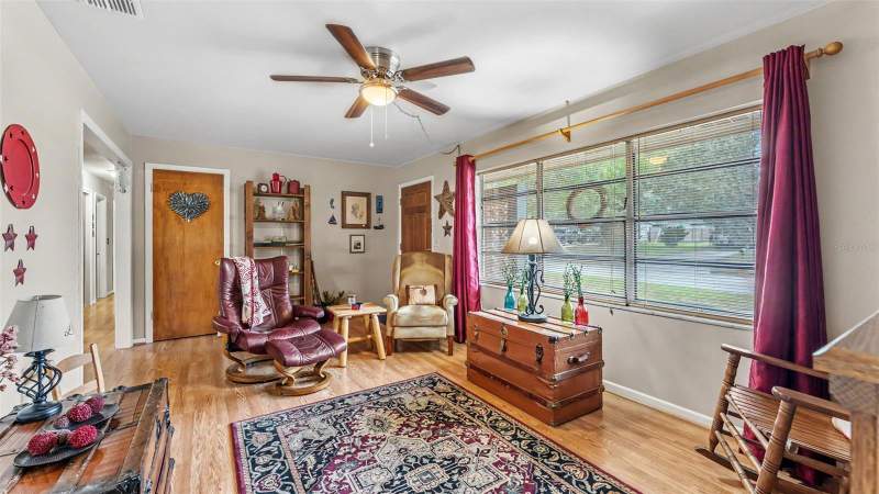 3 bedroom Single Family Residence at 1733 Fredricksburg Avenue, College Heights, Lakeland — photo 5