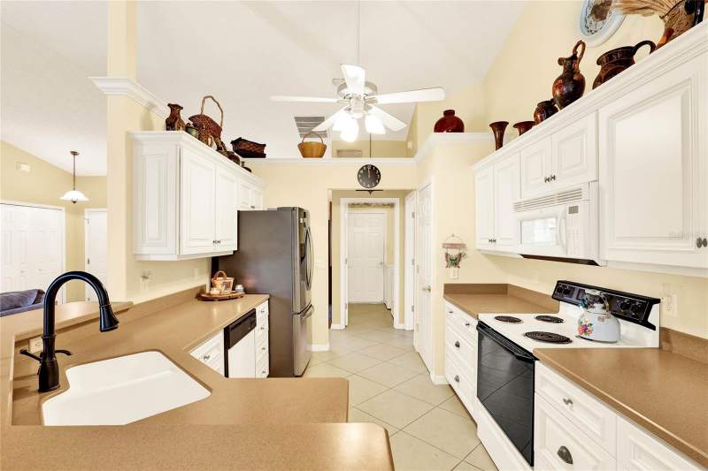 3 bedroom Single Family Residence at 4721 Tara View Road, Plantation/Leesburg Tara View, Leesburg — photo 3