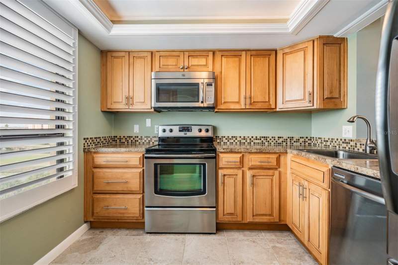 2 bedroom Condominium at 2620 Cove Cay Drive #601, Cove Cay 26-20 Village II, Clearwater — photo 3