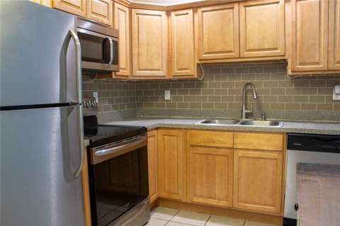3142 Henderson Circle, Lakeland FL - photo 18 of 35