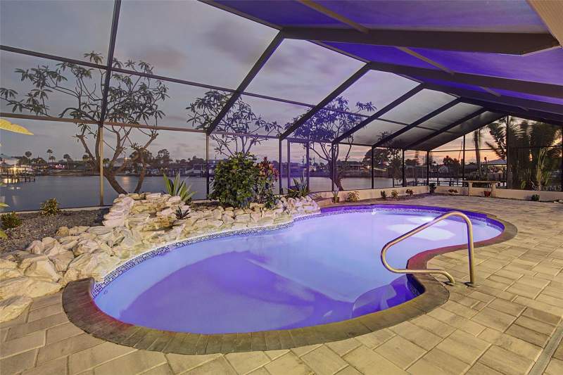 4 bedroom Single Family Residence at 728 Spanish Main Drive, Apollo Beach Unit Two, Apollo Beach — photo 2