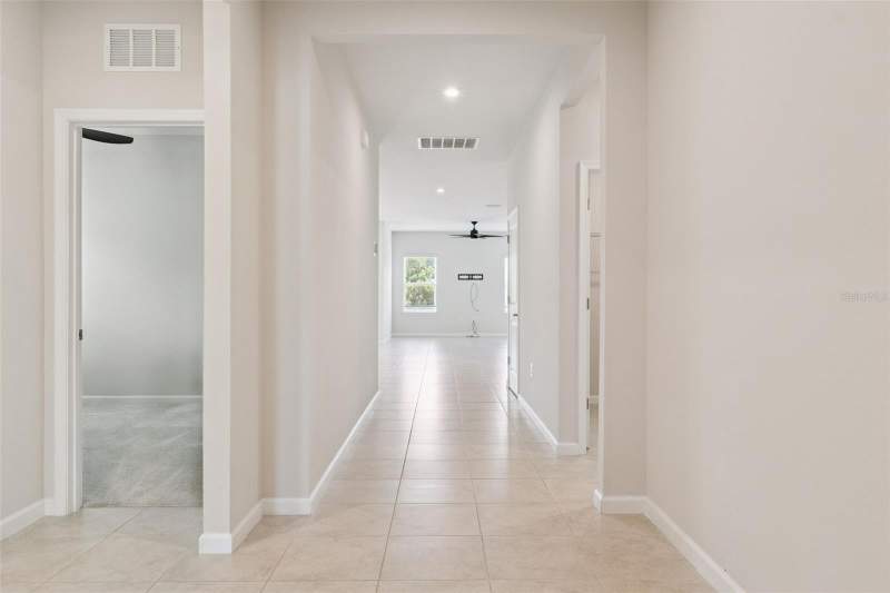 4 bedroom Single Family Residence at 2106 Havasu Falls Drive, Lakewood Park Phase 2, Deland — photo 3