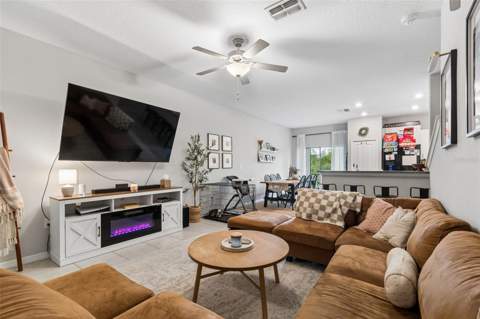3633 Bellmeade Court, Wesley Chapel FL - photo 10 of 73