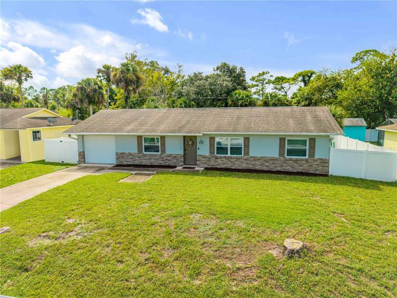 3 bedroom Single Family Residence at 3426 Yule Tree Drive, Florida Shores Un 26 Rev, Edgewater — photo 2