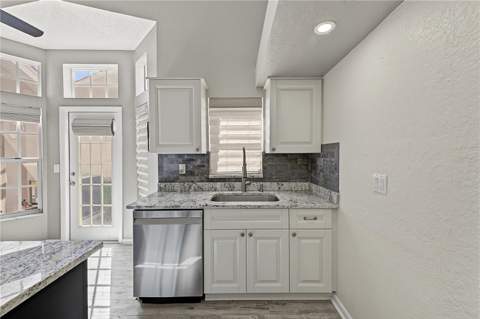 9475 Mississippi Run, Weeki Wachee FL - photo 14 of 38