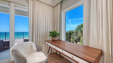 6529 Gulfside Road, Longboat Key FL - photo 21 of 35