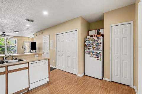 6236 Osprey Lake Circle, Riverview FL - photo 14 of 30