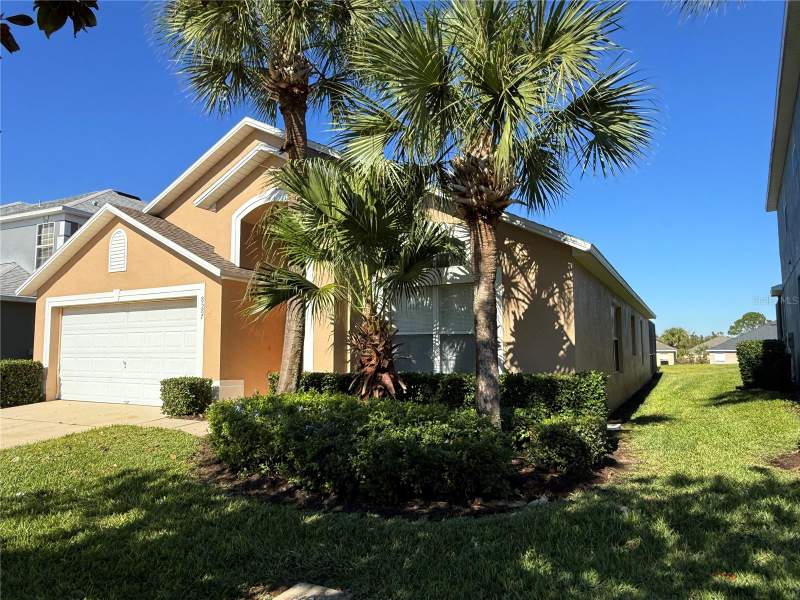 4 bedroom Single Family Residence at 8587 Sunrise Key Drive, Emerald Isl Rsrt Ph5A, Kissimmee — photo 3