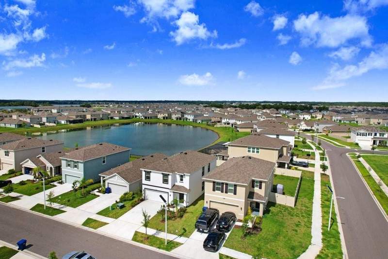 5 bedroom Single Family Residence at 9319 Forge Breeze Loop, Epperson Ranch, Wesley Chapel — photo 3