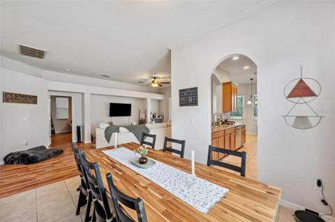 4641 Rolling Green Drive, Wesley Chapel FL - photo 10 of 45