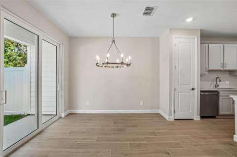 7328 Deer Valley Circle, Tampa FL - photo 13 of 28
