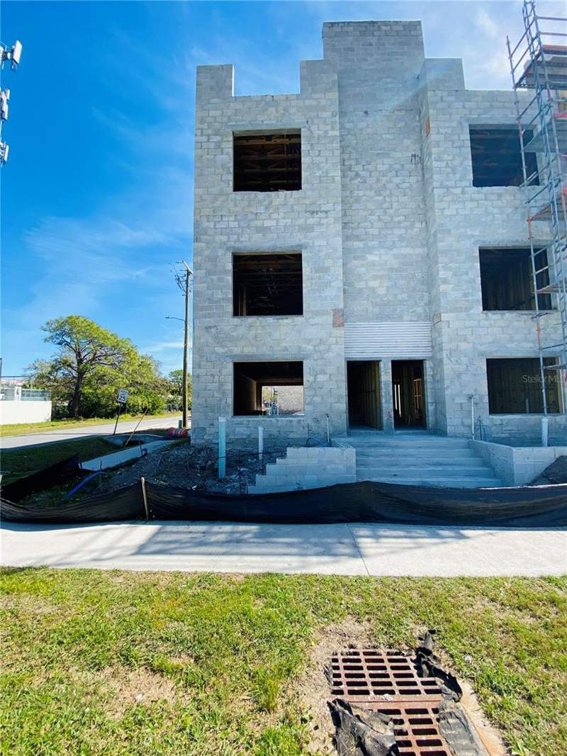 3 bedroom Townhouse at 4723 W Price Avenue #2, Baybridge Rev, Tampa — photo 2