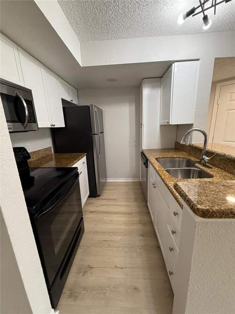 5160 Conroy Road #21, Orlando FL - photo 13 of 31